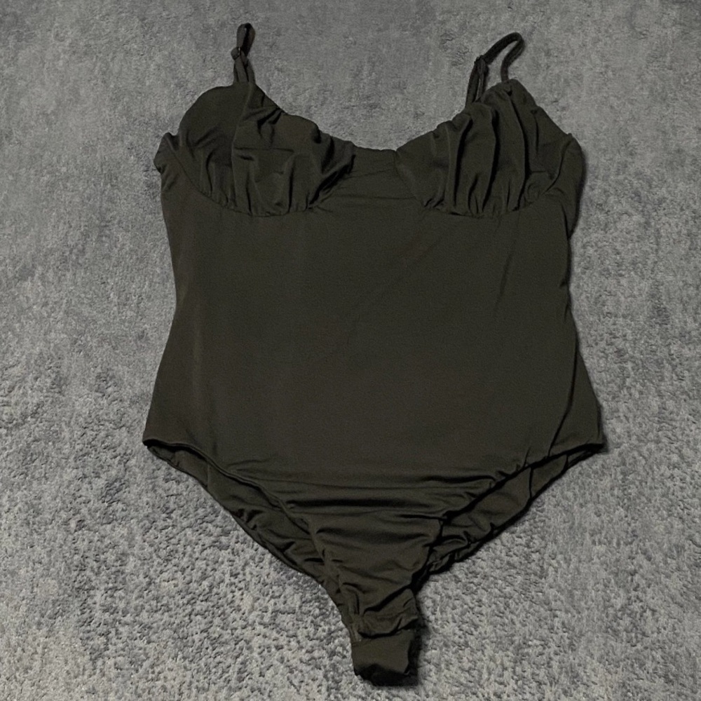 Princess Polly Levey Bodysuit Womens 10 Black Shirred Cup Spaghetti Strap Edgy